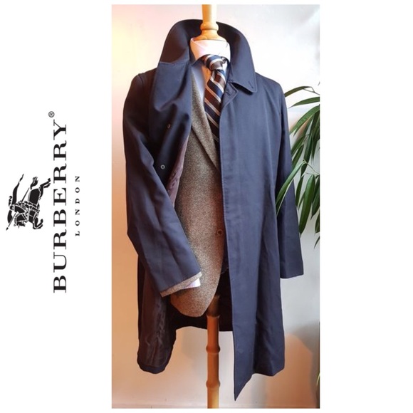 Burberry Other - 🎉HOST PICK🎉 BURBERRY | Authentic Trench Sz 40R